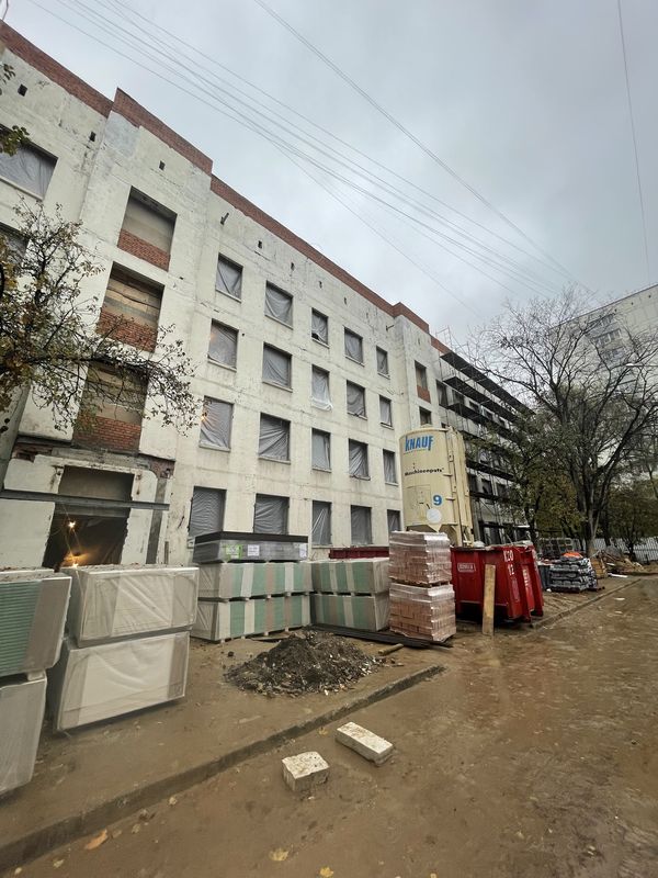 The site: facade and materials for the reconstruction